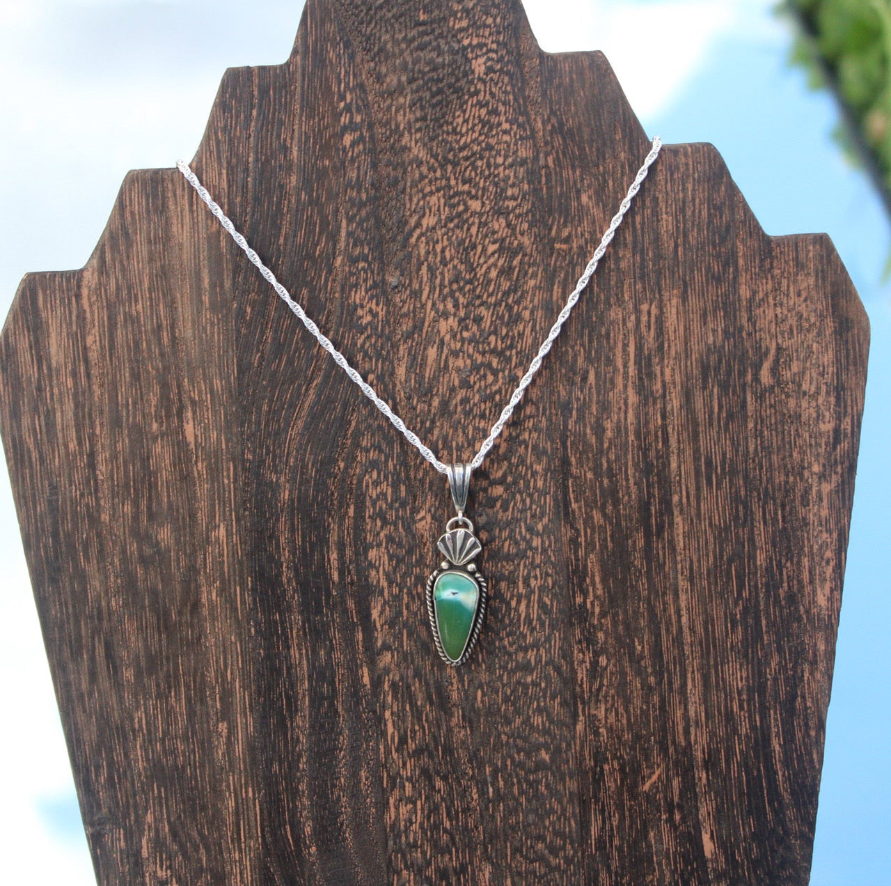The Carrie Necklace